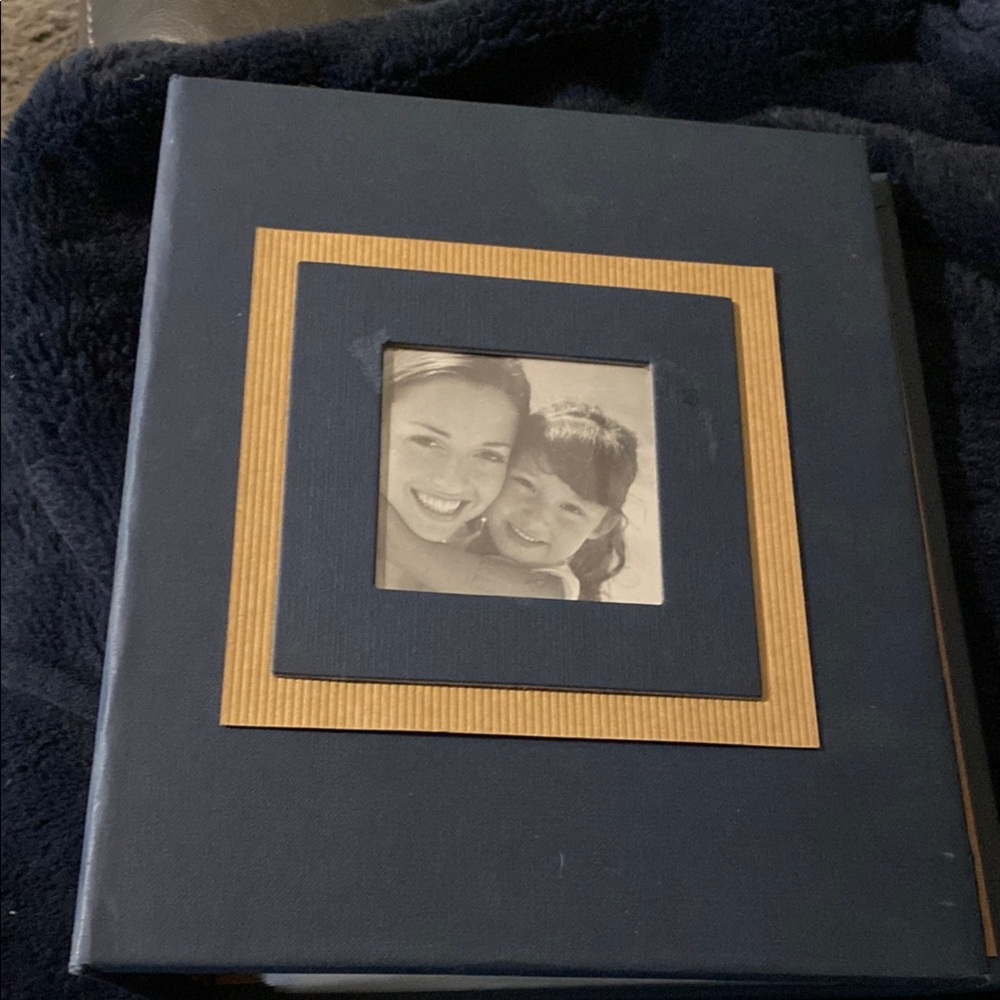 Elegant Black and Gold Photo Album